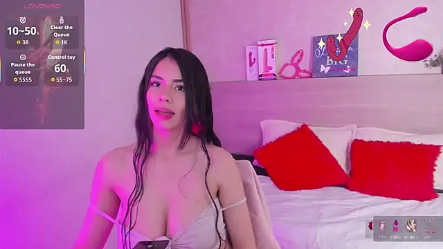 Snapshot of Tinny_floor chatting on October 1, 2025, 4:28 am Tinny floor online show from October 1, 2025, 4:28 am