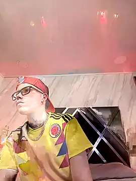 Snapshot of SpencerMontgomery chatting on October 11, 2025, 8:21 pm SpencerMontgomery online show from October 11, 2025, 8:21 pm