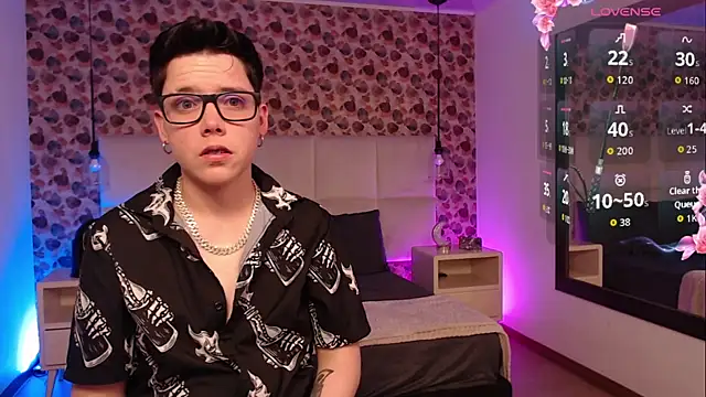 Snapshot of SpencerMontgomery chatting on September 29, 2025, 8:36 pm SpencerMontgomery online show from September 29, 2025, 8:36 pm