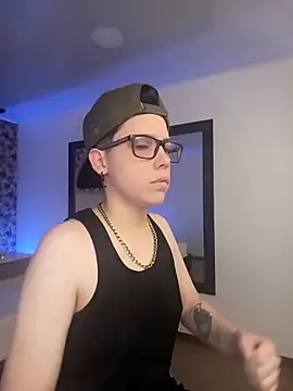 Snapshot of SpencerMontgomery chatting on October 21, 2025, 7:13 pm SpencerMontgomery online show from October 21, 2025, 7:13 pm