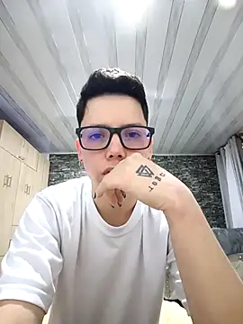 Snapshot of SpencerMontgomery chatting on October 30, 2025, 11:56 pm SpencerMontgomery online show from October 30, 2025, 11:56 pm