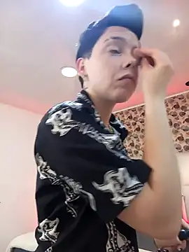 Snapshot of SpencerMontgomery chatting on October 3, 2025, 6:09 pm SpencerMontgomery online show from October 3, 2025, 6:09 pm