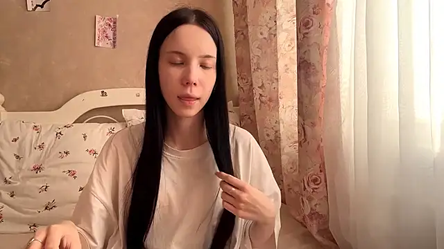 AxyKitten online show from September 22, 2025, 1:17 pm