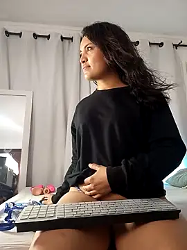 Snapshot of VALERYY_ROSE_ chatting on October 2, 2025, 11:57 am VALERYY ROSE  online show from October 2, 2025, 11:57 am