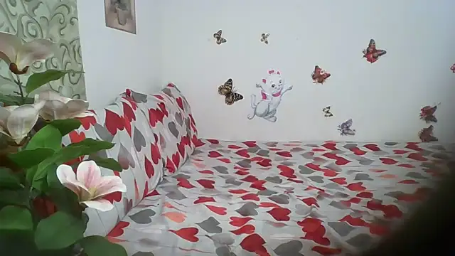 LustInLips online show from February 21, 2026, 3:08 am