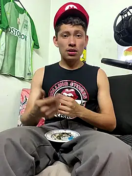 elfernh online show from September 29, 2025, 5:29 pm