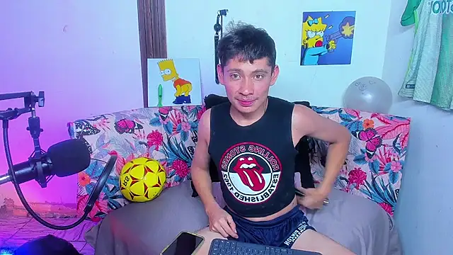 elfernh online show from September 30, 2025, 5:35 am