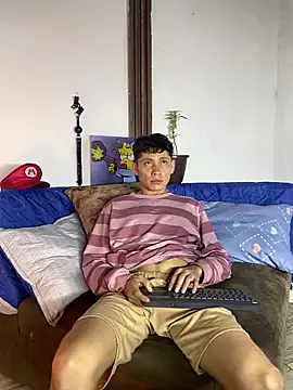 elfernh online show from October 19, 2025, 5:10 am