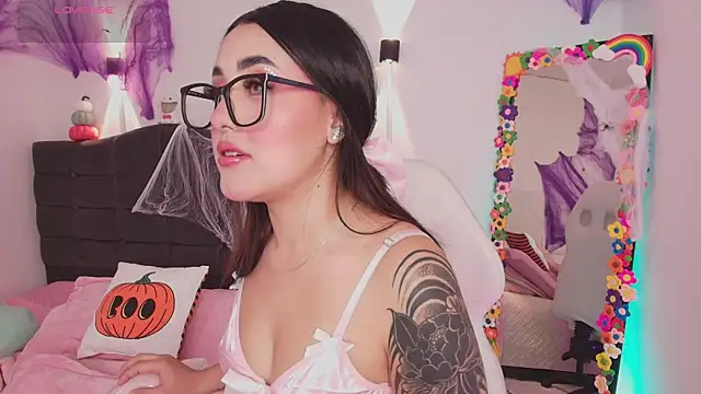 justonecute online show from October 16, 2025, 12:08 am