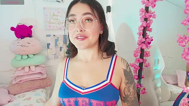 justonecute online show from September 9, 2025, 2:21 am