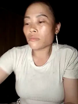 CoMay003 online show from April 7, 2026, 1:57 pm