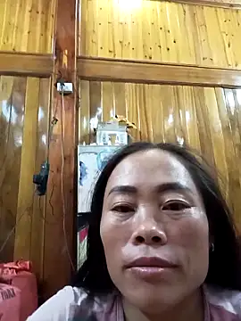 Snapshot of CoMay003 chatting on October 17, 2025, 11:56 am CoMay003 online show from October 17, 2025, 11:56 am