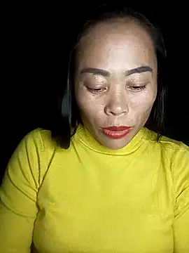 CoMay003 online show from November 11, 2025, 9:04 am