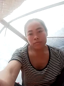 Snapshot of CoMay003 chatting on September 26, 2025, 1:45 am CoMay003 online show from September 26, 2025, 1:45 am