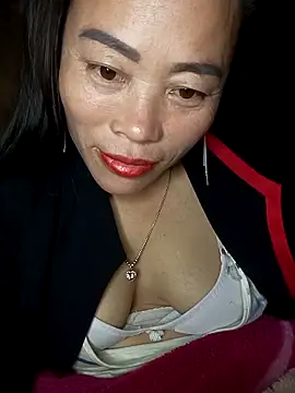 CoMay003 online show from December 23, 2025, 2:44 am