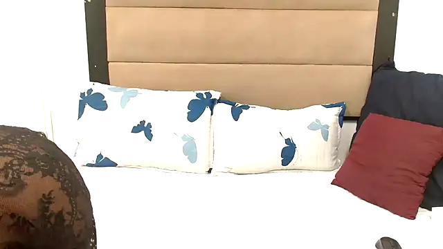 Snapshot of XXBUBBLYBARBIEXX chatting on October 22, 2025, 4:45 am XXBUBBLYBARBIEXX online show from October 22, 2025, 4:45 am