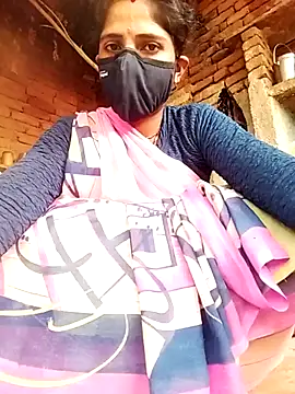 MISS-KAYA online show from November 1, 2025, 10:31 am