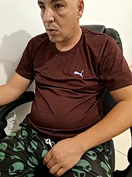 Snapshot of Carloskasado chatting on September 8, 2025, 9:58 pm Carloskasado online show from September 8, 2025, 9:58 pm