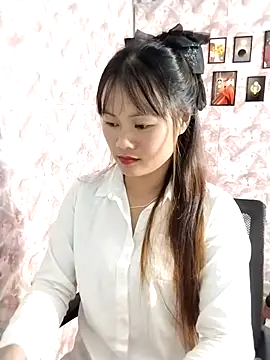 Snapshot of Sisi_dy01 chatting on October 27, 2025, 12:06 pm Sisi dy01 online show from October 27, 2025, 12:06 pm