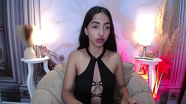 MilkyLally online show from November 11, 2025, 12:22 pm