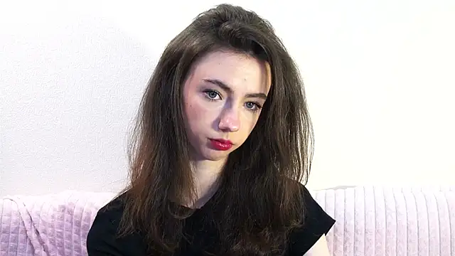 DeneenTurja online show from October 22, 2025, 10:36 am