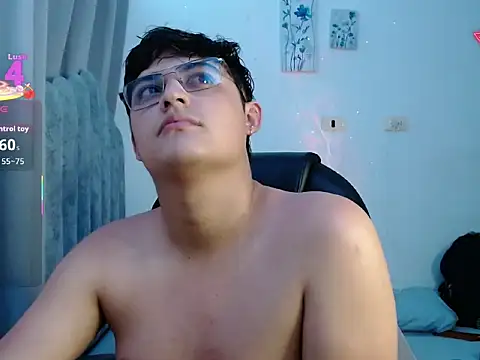 yesitwink  online show from March 26, 2026, 3:38 am