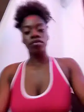 vzoeycooper online show from September 29, 2025, 2:18 am