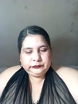 Snapshot of Ayma1983 chatting on October 3, 2025, 8:49 am Ayma1983 online show from October 3, 2025, 8:49 am