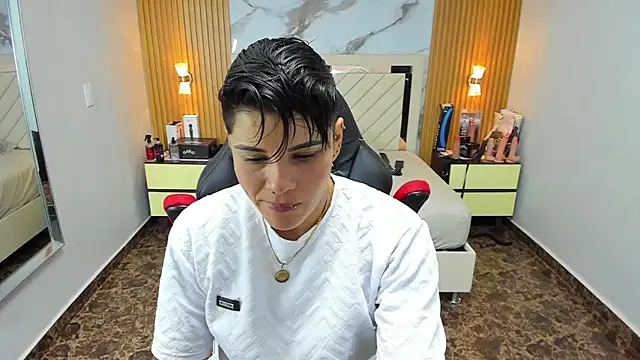 Snapshot of KAROLLJONES1 chatting on October 7, 2025, 2:56 am KAROLLJONES1 online show from October 7, 2025, 2:56 am