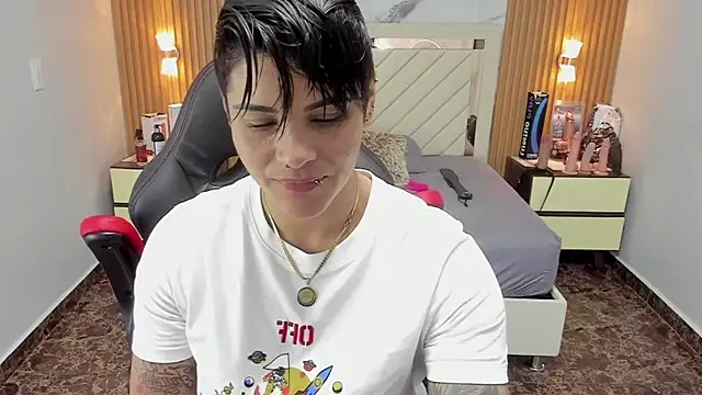 Snapshot of KAROLLJONES1 chatting on September 25, 2025, 2:39 am KAROLLJONES1 online show from September 25, 2025, 2:39 am