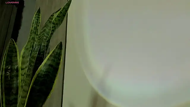 Ice Princess  online show from October 12, 2025, 4:25 am