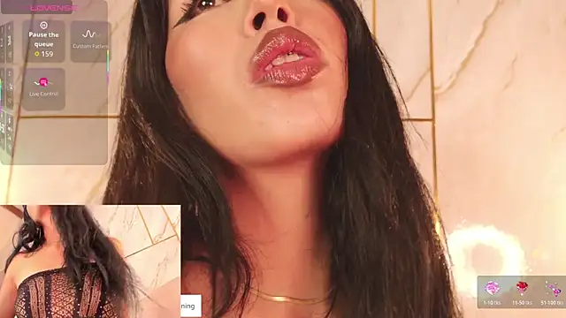 Miss Charlottet online show from March 22, 2026, 7:26 pm