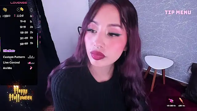 Snapshot of Miss_Charlottet chatting on October 2, 2025, 7:17 pm Miss Charlottet online show from October 2, 2025, 7:17 pm