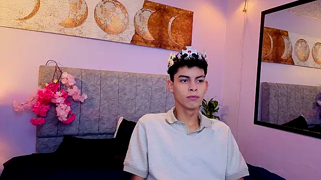 Snapshot of Room_69x chatting on September 22, 2025, 12:44 pm Room 69x online show from September 22, 2025, 12:44 pm