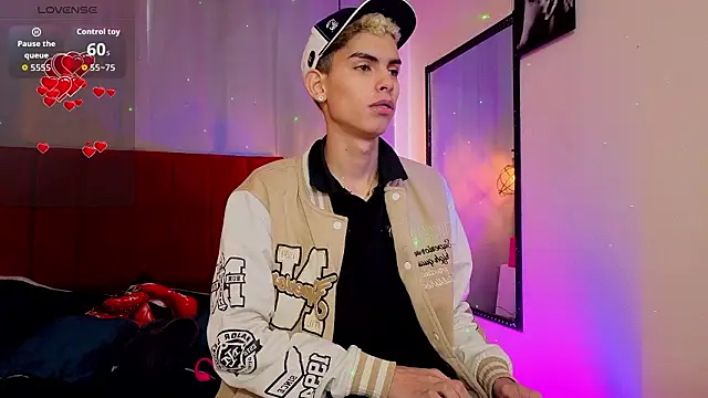 Room 69x online show from February 27, 2026, 1:22 pm