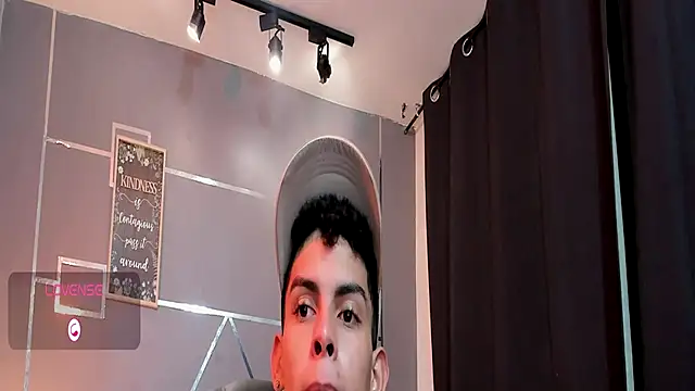 Room 69x online show from November 22, 2025, 3:16 am