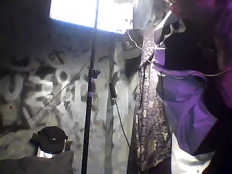 crisrummer online show from October 1, 2025, 4:06 am