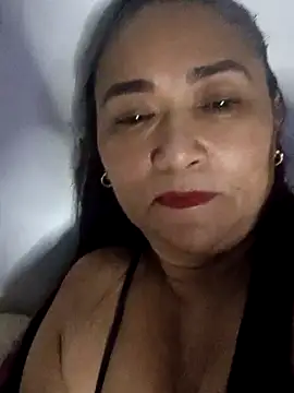 linda luna29 online show from November 6, 2025, 7:56 am