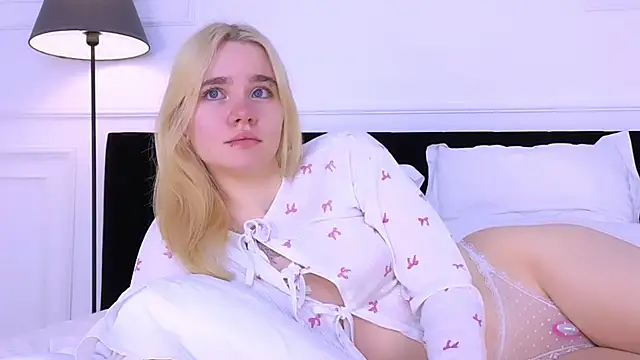 ANNABELLE LU online show from November 5, 2025, 2:25 am