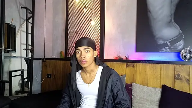 Snapshot of AlanCutee chatting on February 22, 2026, 12:40 pm AlanCutee online show from February 22, 2026, 12:40 pm