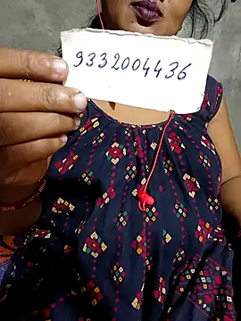 Cute-Swewty online show from September 25, 2025, 2:12 pm