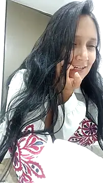 Esmeralda333 online show from November 26, 2025, 1:38 am