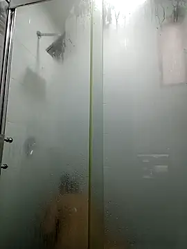 Snapshot of Esmeralda333 chatting on October 22, 2025, 2:49 pm Esmeralda333 online show from October 22, 2025, 2:49 pm