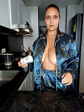 Esmeralda333 online show from February 10, 2026, 12:26 pm