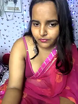 Snapshot of QueerSofty chatting on October 22, 2025, 9:46 pm QueerSofty online show from October 22, 2025, 9:46 pm