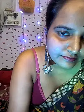 Snapshot of QueerSofty chatting on October 7, 2025, 9:43 am QueerSofty online show from October 7, 2025, 9:43 am