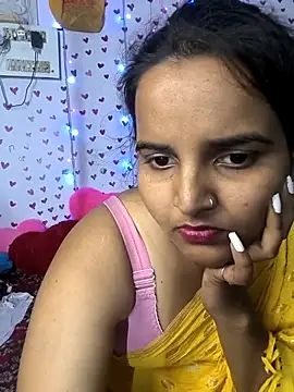 Snapshot of QueerSofty chatting on October 21, 2025, 8:52 pm QueerSofty online show from October 21, 2025, 8:52 pm