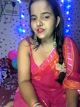 Snapshot of QueerSofty chatting on September 28, 2025, 6:15 pm QueerSofty online show from September 28, 2025, 6:15 pm