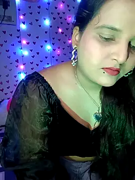 Snapshot of QueerSofty chatting on September 16, 2025, 6:42 pm QueerSofty online show from September 16, 2025, 6:42 pm