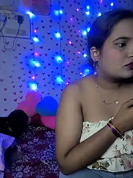 Snapshot of QueerSofty chatting on September 25, 2025, 7:09 pm QueerSofty online show from September 25, 2025, 7:09 pm